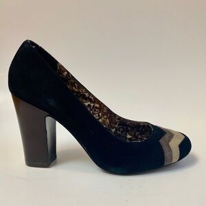 Missoni | Black suede round toe zig zag pumps